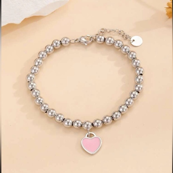 Jewelry - Pink Heart Charm Beaded Bracelet